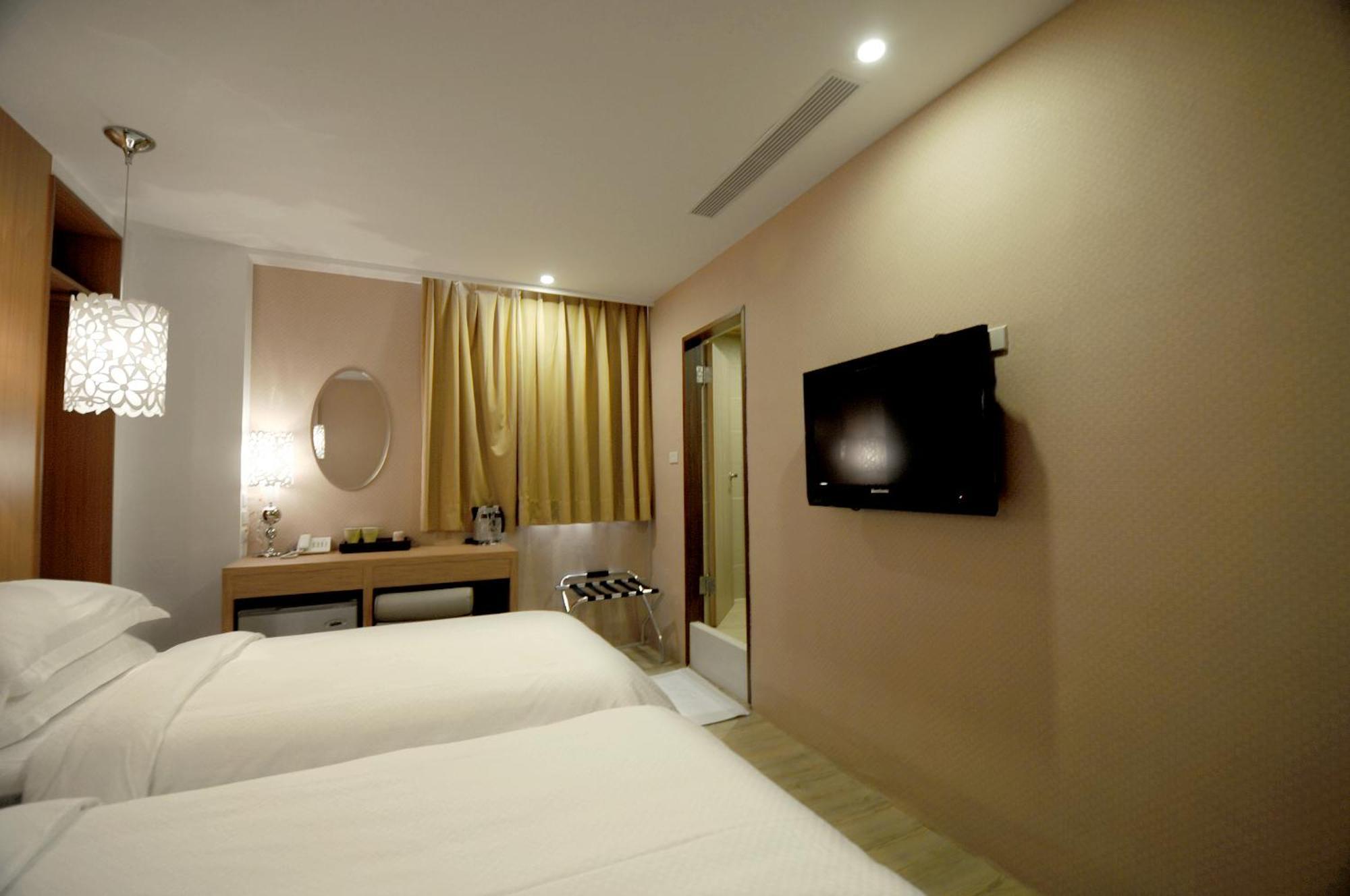 The Riverside Hotel Heng-ch'un Habitación foto